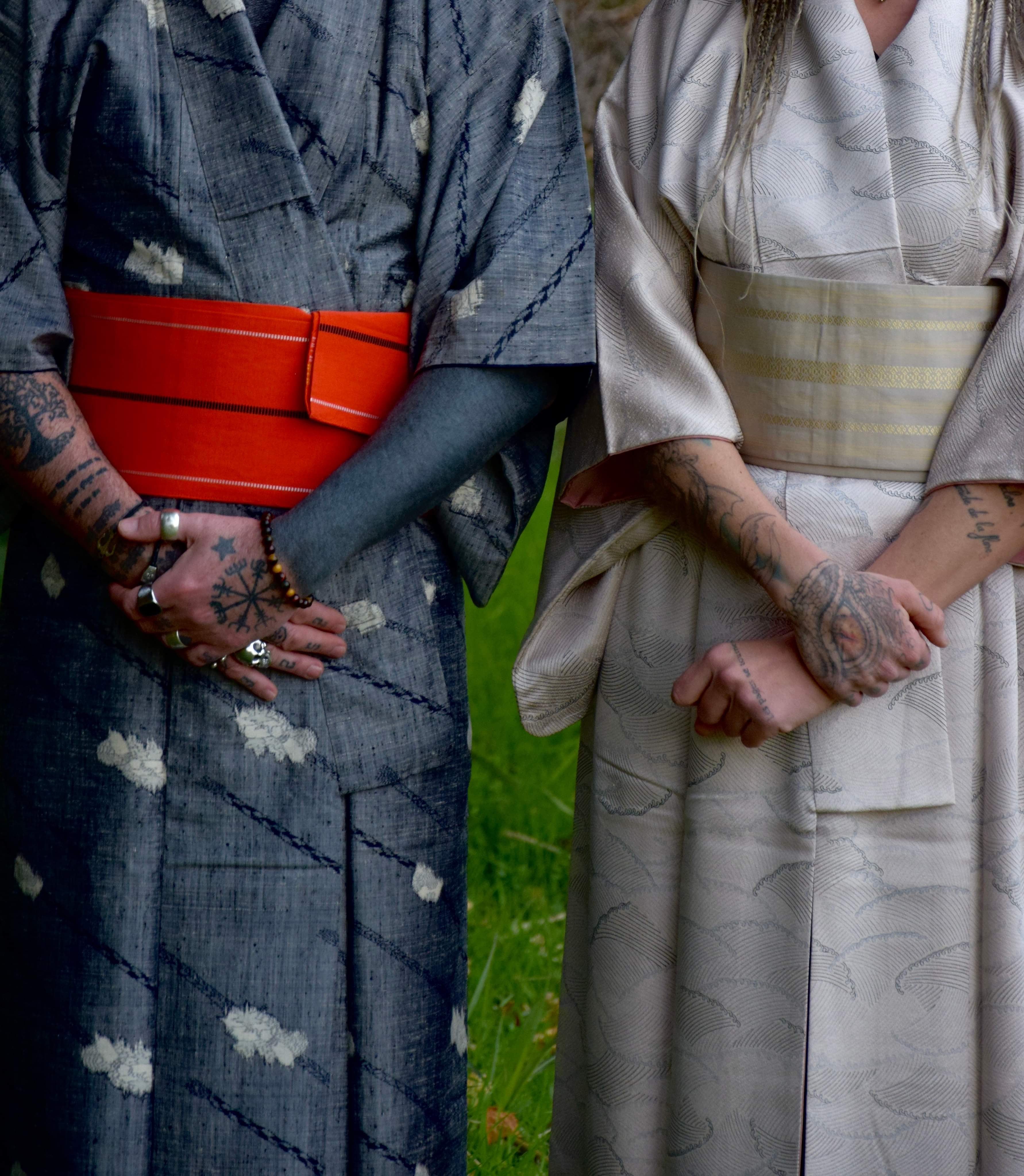 KIMONOS TRADITIONNELS JAPONAIS