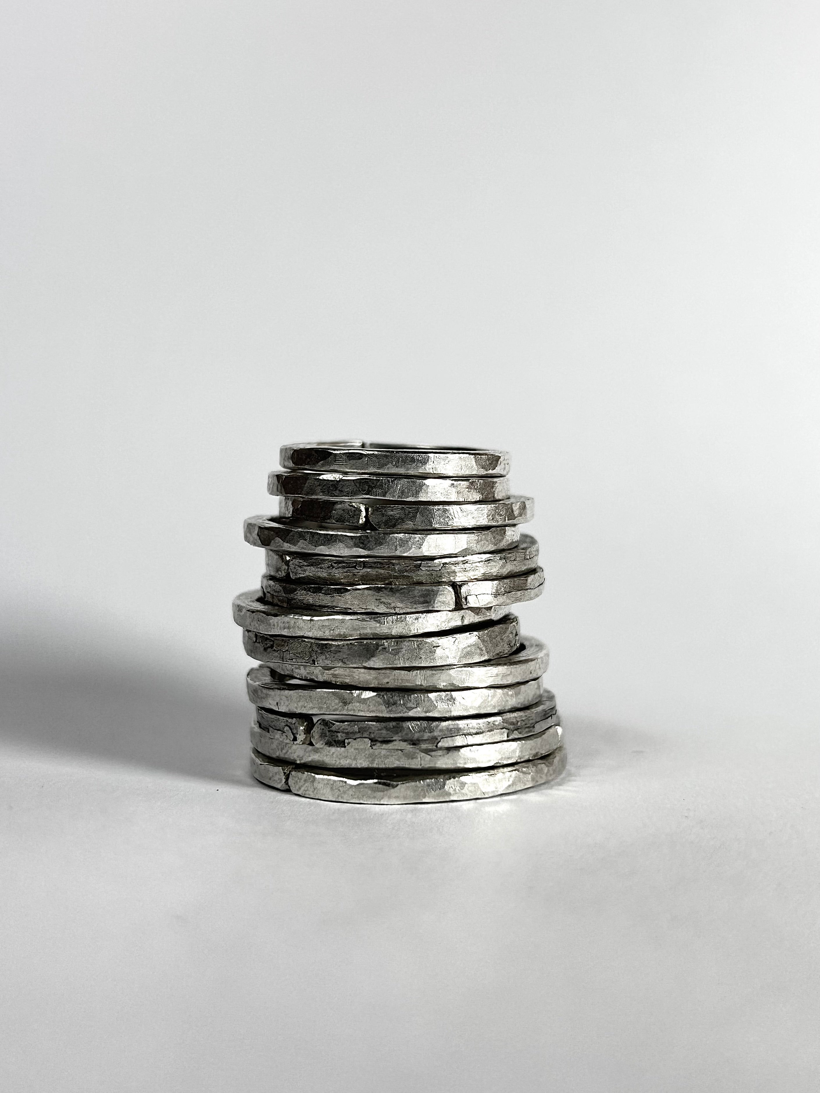 Sfyrílatos Bague martelée