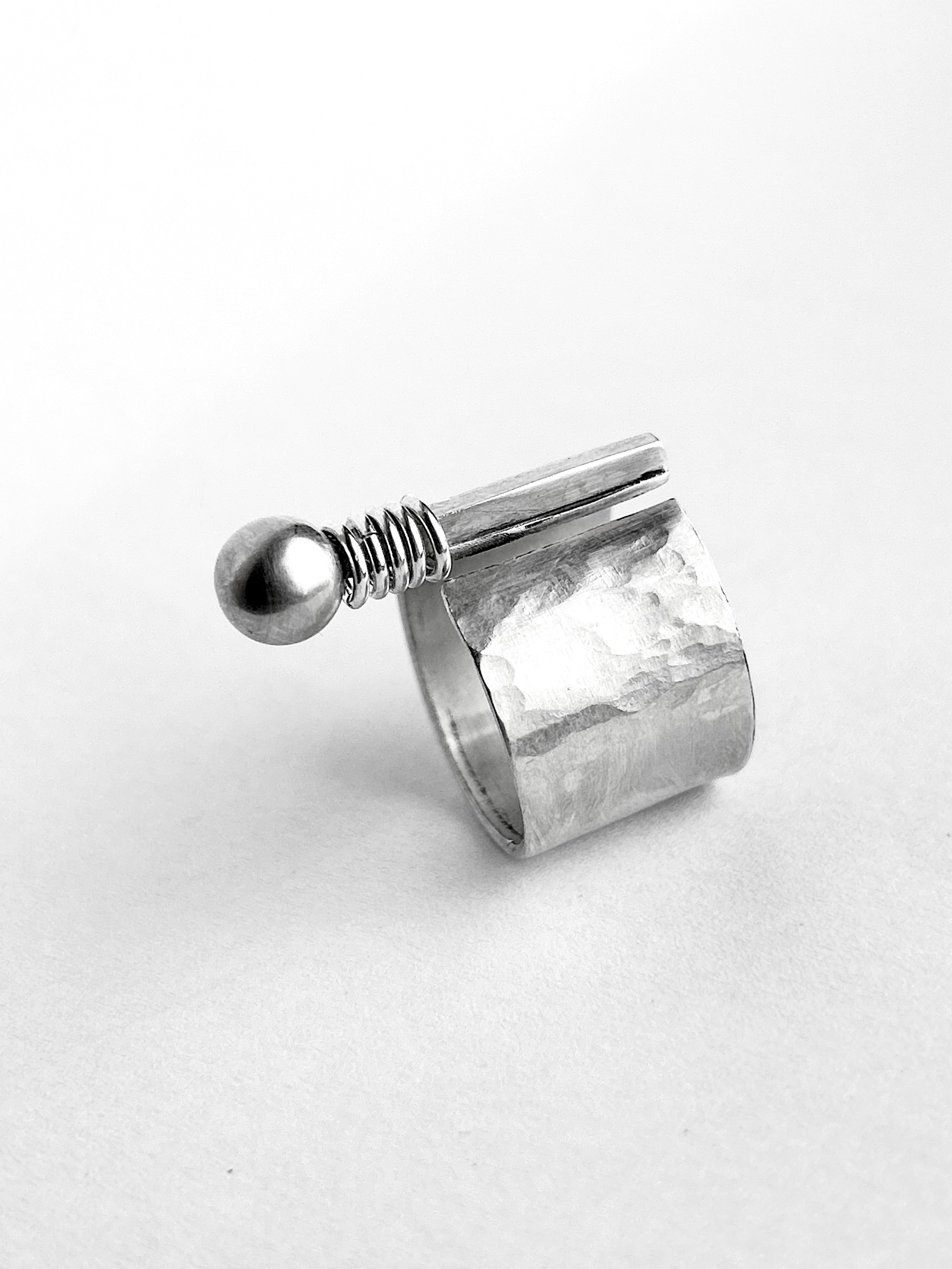 Atome  bague